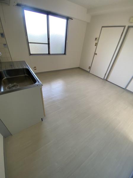 寝屋川市木屋町のマンション