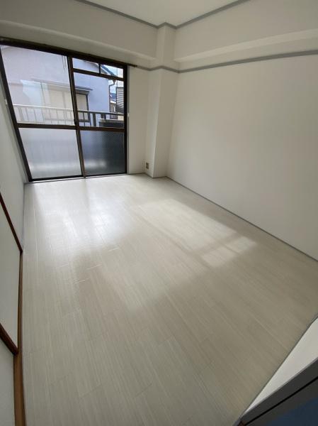 寝屋川市木屋町のマンション