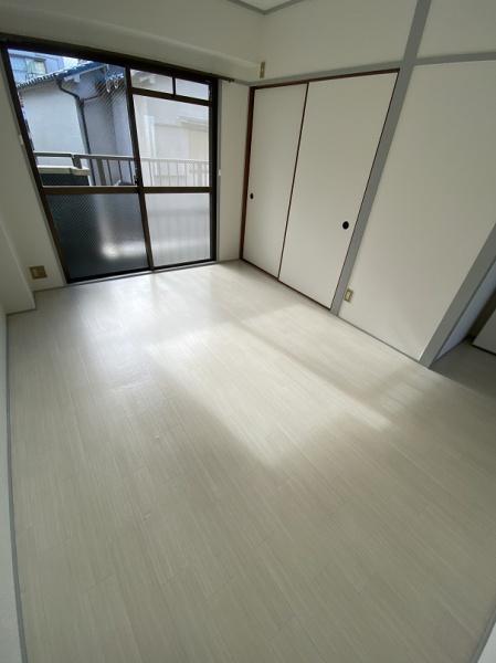 寝屋川市木屋町のマンション