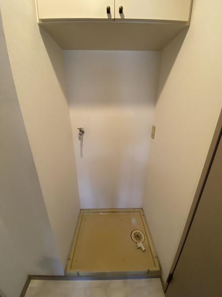 寝屋川市中神田町のマンション(洗面台・洗面所)