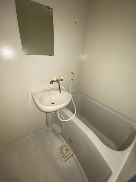 寝屋川市中神田町のマンション(バス)