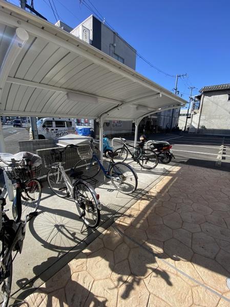 寝屋川市木屋町のマンション