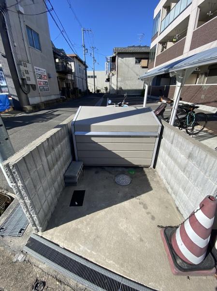 寝屋川市木屋町のマンション