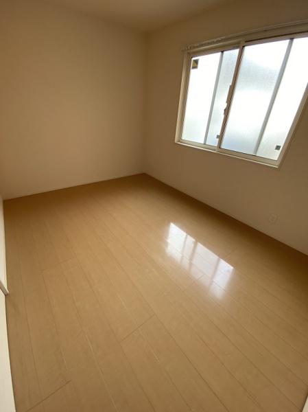 寝屋川市田井町のアパート