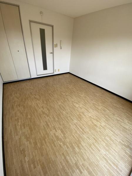 寝屋川市中木田町のマンション
