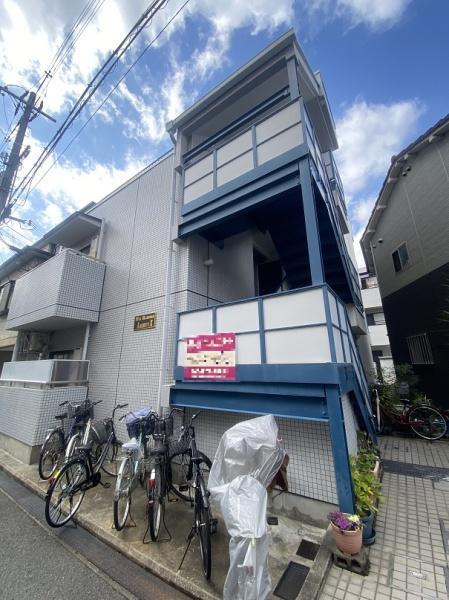 寝屋川市北大利町のマンション