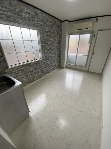 寝屋川市美井元町のマンション(リビング)