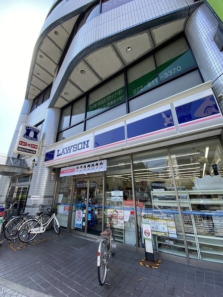 寝屋川市東大利町のマンション(ローソン早子町店)