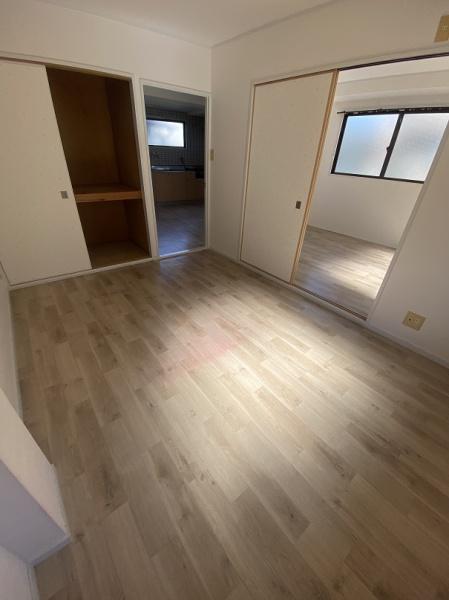 寝屋川市高柳５丁目のマンション