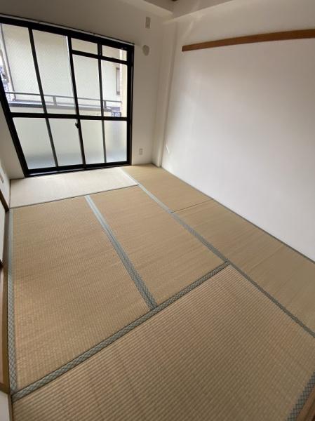 寝屋川市黒原旭町のマンション