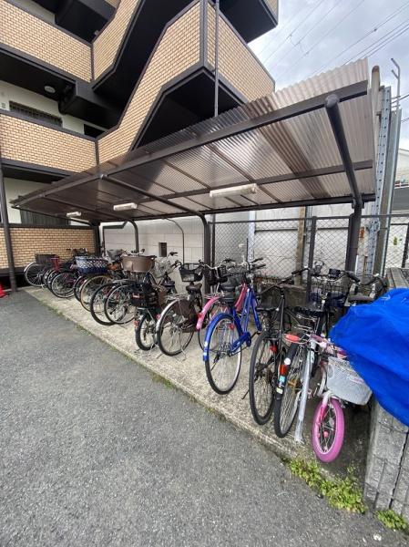 寝屋川市木屋町のマンション