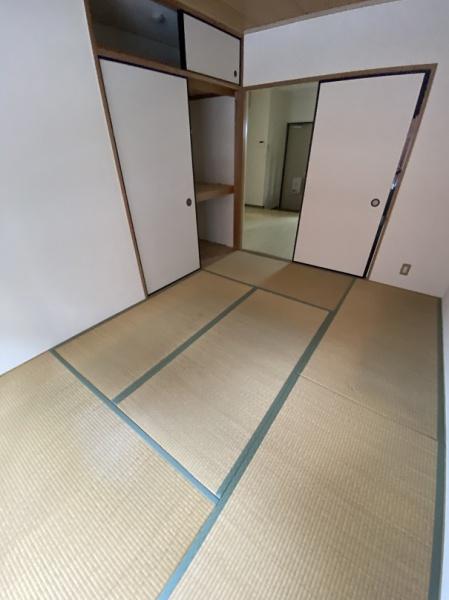 寝屋川市秦町のマンション