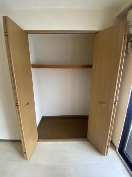 寝屋川市秦町のマンション