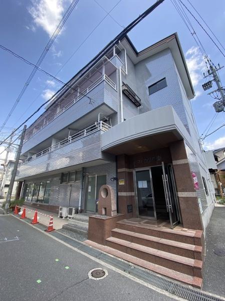 寝屋川市秦町のマンション