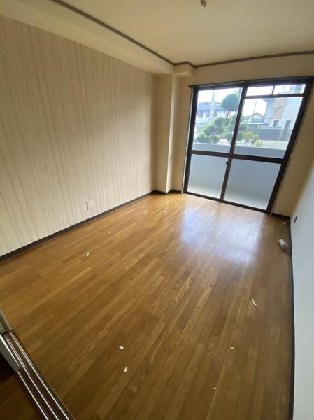 寝屋川市仁和寺本町５丁目のマンション