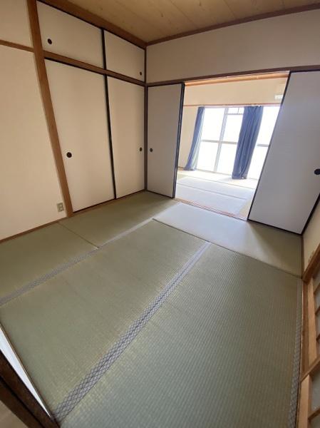 寝屋川市東神田町のマンション