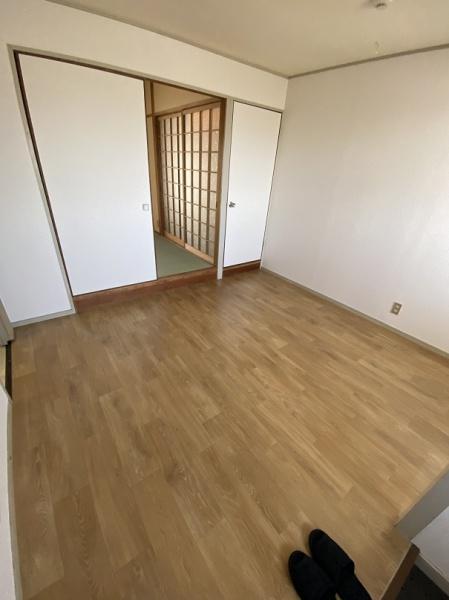 寝屋川市東神田町のマンション