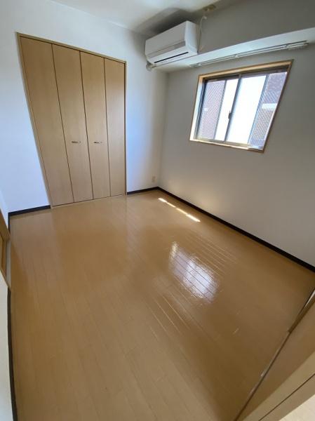 寝屋川市香里新町のアパート