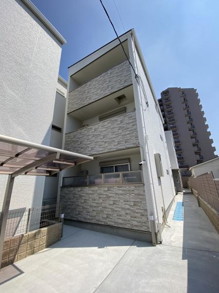 四條畷市中野本町のアパート