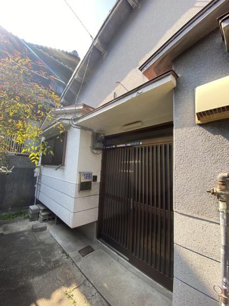 寝屋川市中神田町の貸家