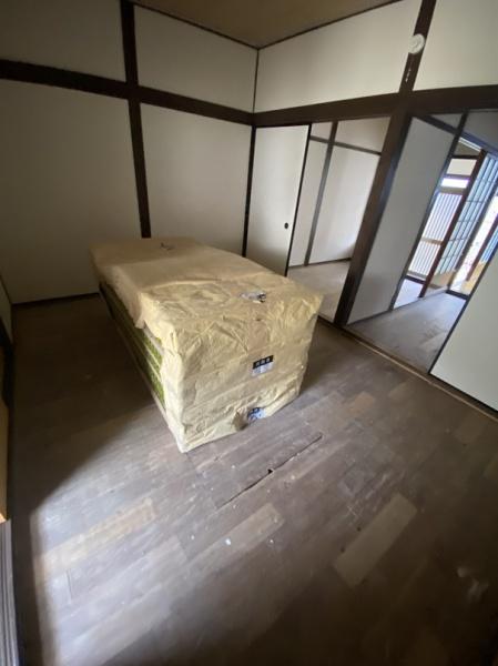 寝屋川市中神田町の貸家