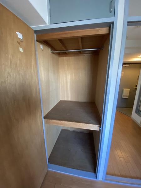 寝屋川市下神田町のマンション