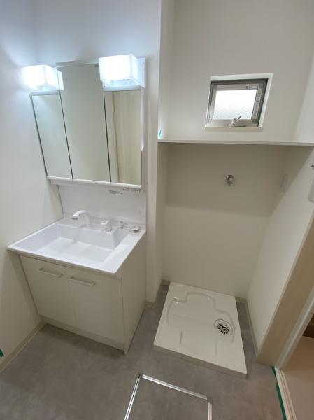 寝屋川市萱島東３丁目のアパート