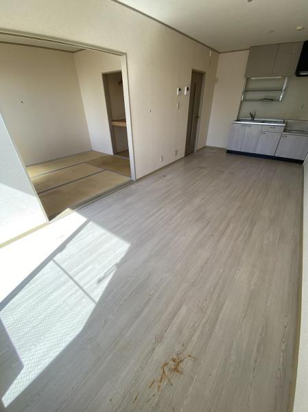 門真市五月田町のアパート
