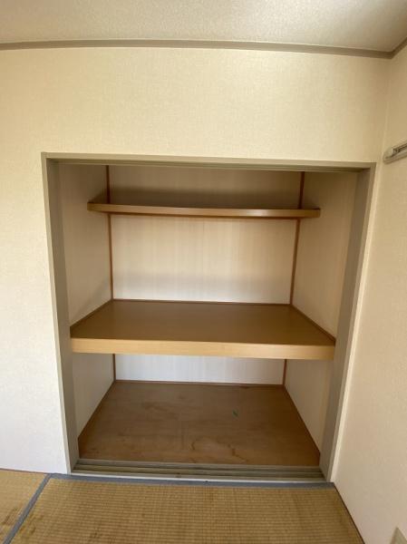 門真市五月田町のアパート