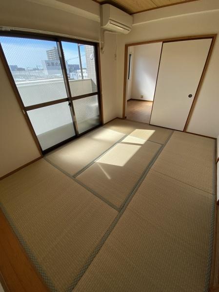寝屋川市秦町のマンション