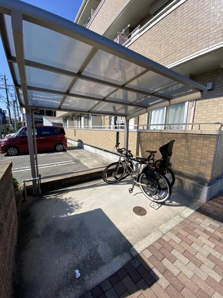 門真市月出町のアパート