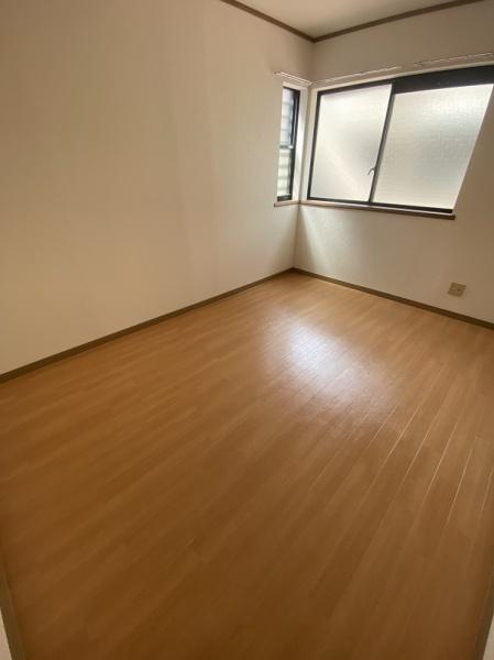 寝屋川市新家１丁目のアパート