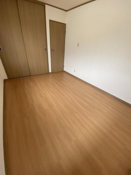 寝屋川市新家１丁目のアパート