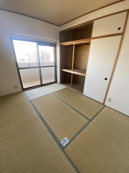 寝屋川市上神田２丁目のマンション