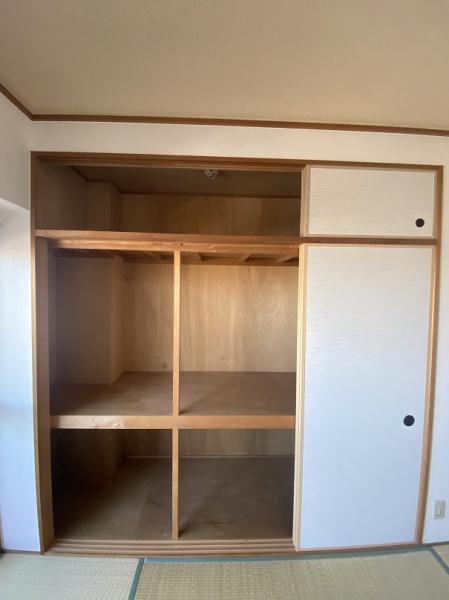 寝屋川市上神田２丁目のマンション