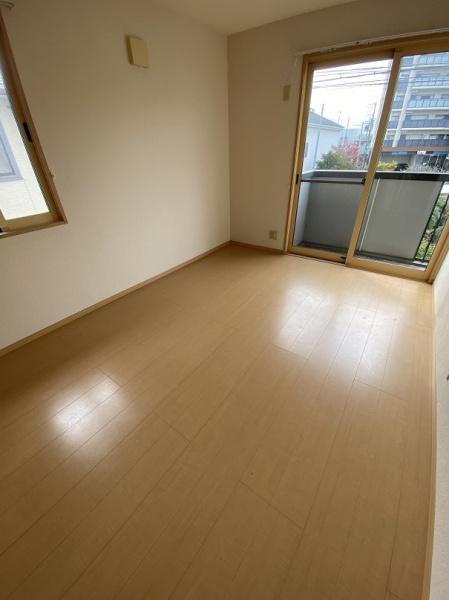 寝屋川市打上新町のテラスハウス