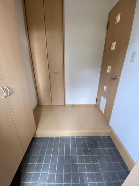 寝屋川市打上新町のテラスハウス