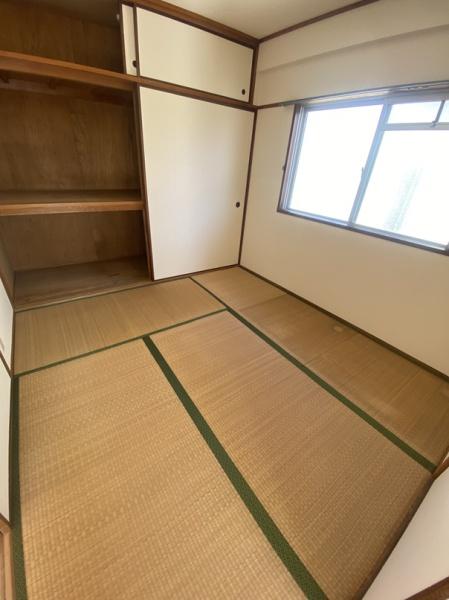 寝屋川市中神田町のマンション