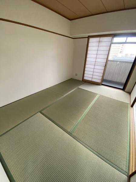 寝屋川市八坂町のマンション