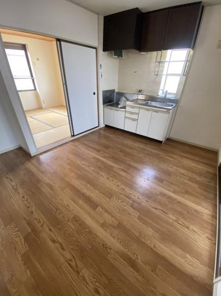 寝屋川市東神田町のマンション