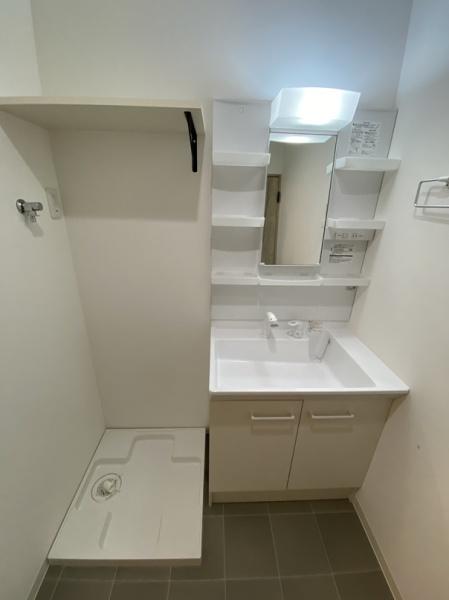 寝屋川市高柳４丁目のアパート