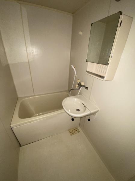 門真市岸和田２丁目のアパート