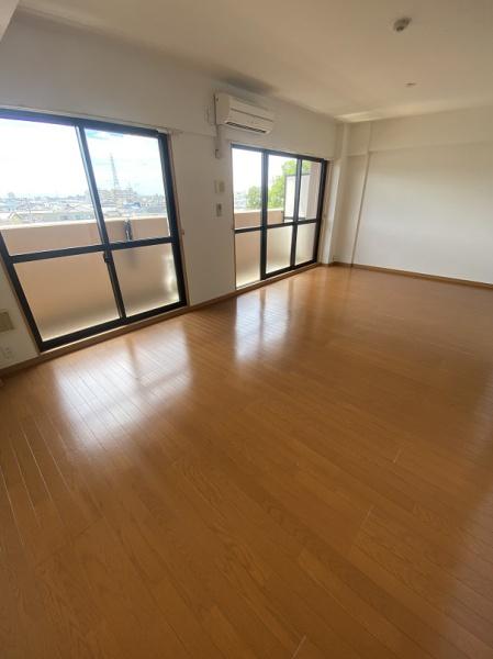寝屋川市堀溝２丁目のマンション
