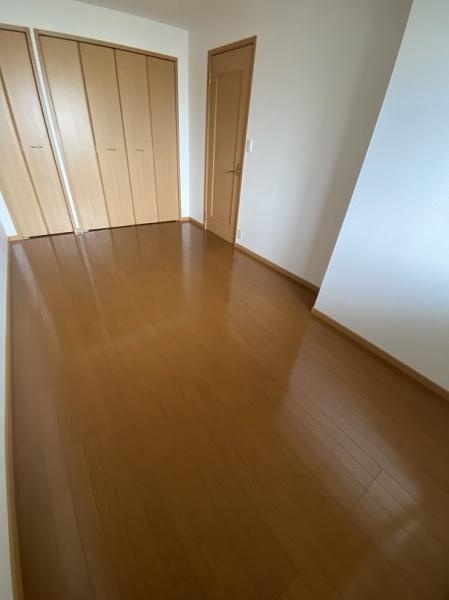 寝屋川市堀溝２丁目のマンション