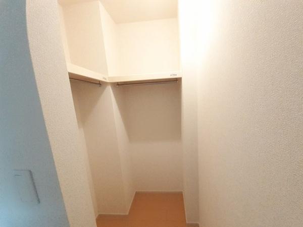 門真市舟田町のアパート