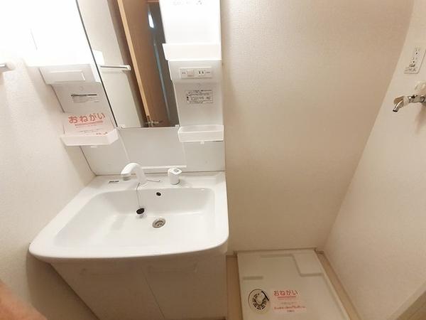 門真市舟田町のアパート