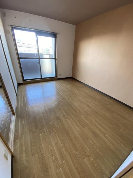 寝屋川市点野２丁目のマンション