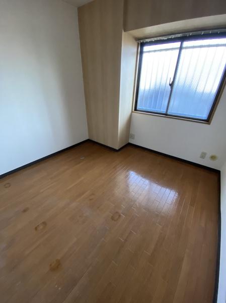 寝屋川市点野２丁目のマンション