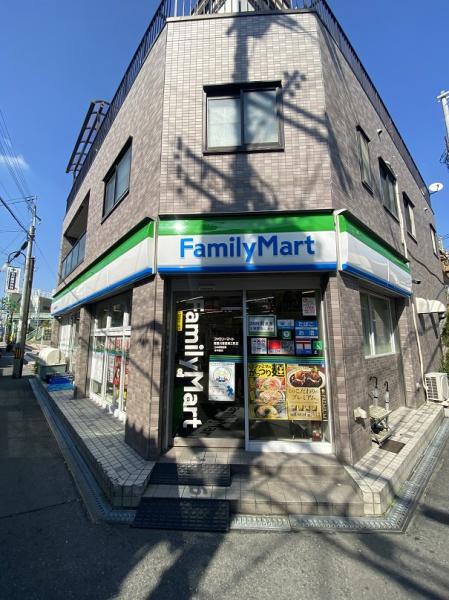 寝屋川市香里南之町のアパート(ファミリーマート寝屋川香里南之町店)