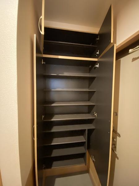 寝屋川市本町のアパート